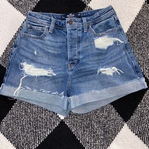 Hollister Ultra High-rise Mom Jean Shorts
